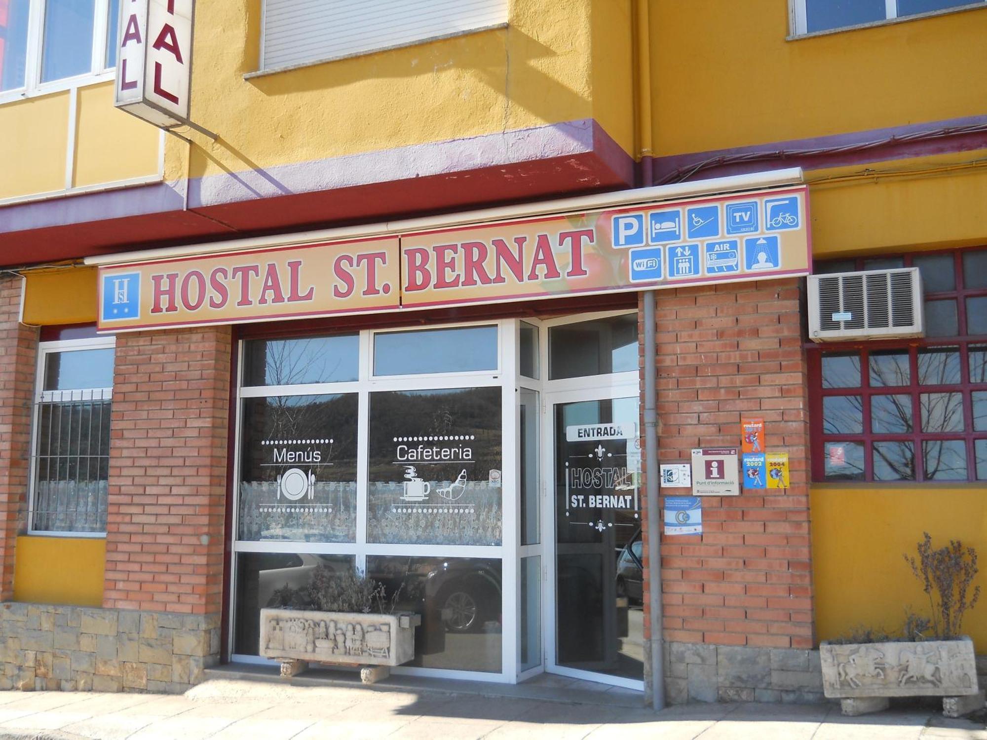 Hostal Sant Bernat Olot Extérieur photo
